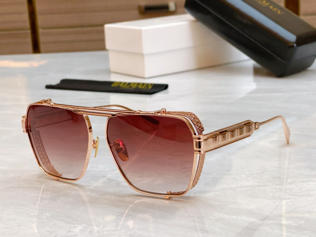 Discovering the Best Sunglasses Dupes: Alternatives to Prada and Krewe