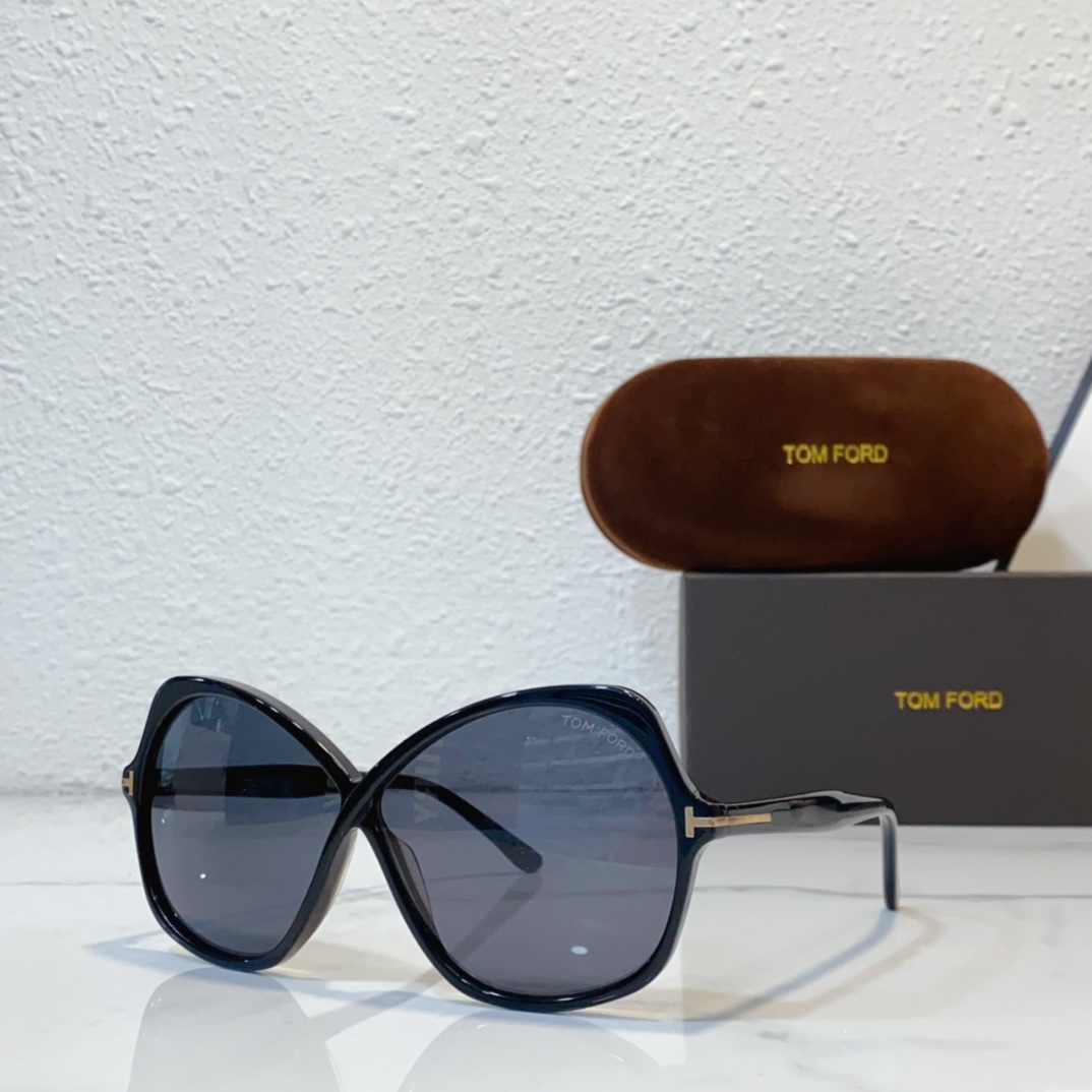 The Rise of Bespoke Sunglasses and the Influence of Social Media on Replica Trends