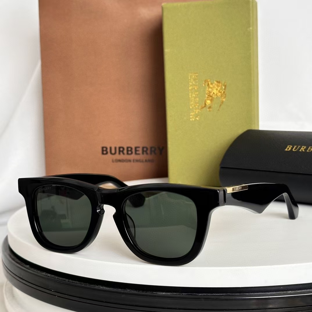 The Best Replica Sunglasses for Hiking and Outdoor Adventures: Embrace the Retro Dupe Trends